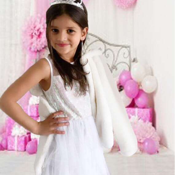 Look #8 Princess Stylist: Chie Kai Outfit: White dress, White fur coat Shoes: Personal Collection Accessories: Personal Collection Model: Reta Adel Photographer: Ayat Aldroobe Location: Medina, NY