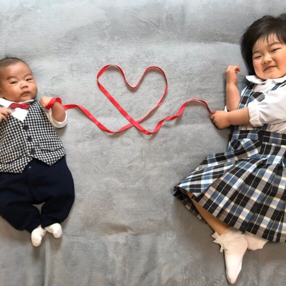 Look #4 Wedding party Stylist: Chie Kai Outfit: (Ryoma) Gentleman romper with plaid tuxedo, bow tie, long sleeve (Yuzuki) Plaid smocked dress, long sleeve dress shirt Accessories: Personal Collection Model: Kakegawa Ryoma & Kakegawa Yuzuki Photographer: Kakegawa Yumi Location: Takarazuka, Hyogo