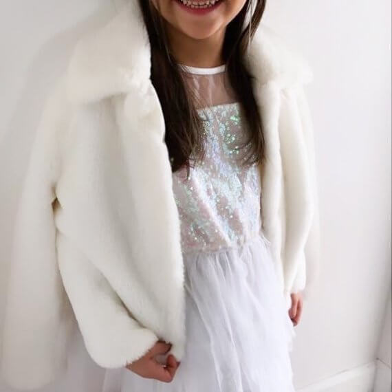 Look #8 Princess Stylist: Chie Kai Outfit: White dress, White fur coat Shoes: Personal Collection Accessories: Personal Collection Model: Reta Adel Photographer: Ayat Aldroobe Location: Medina, NY